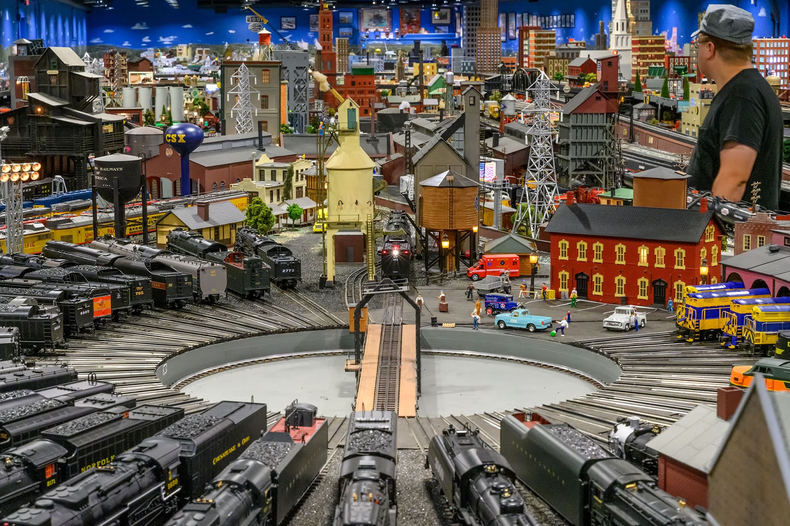 Web corner field model railroad museum & trading post train shop. Bubba's Garage A Stop at Corner Field Railroad Museum