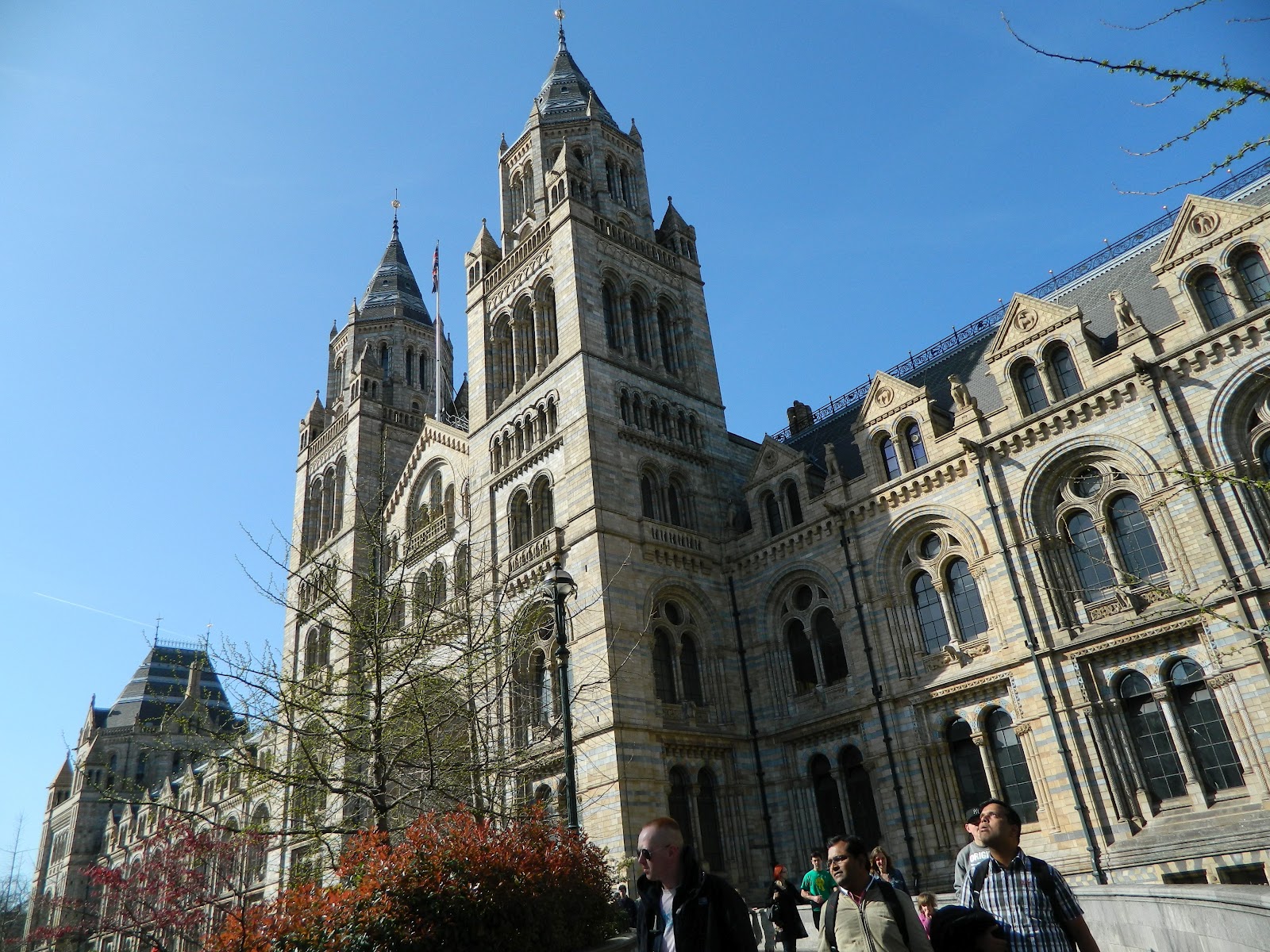 The scale of the universe and our tiny tiny part of it is graphically portrayed and the scale blows Mordu and Rachel in Providence Natural History Museum