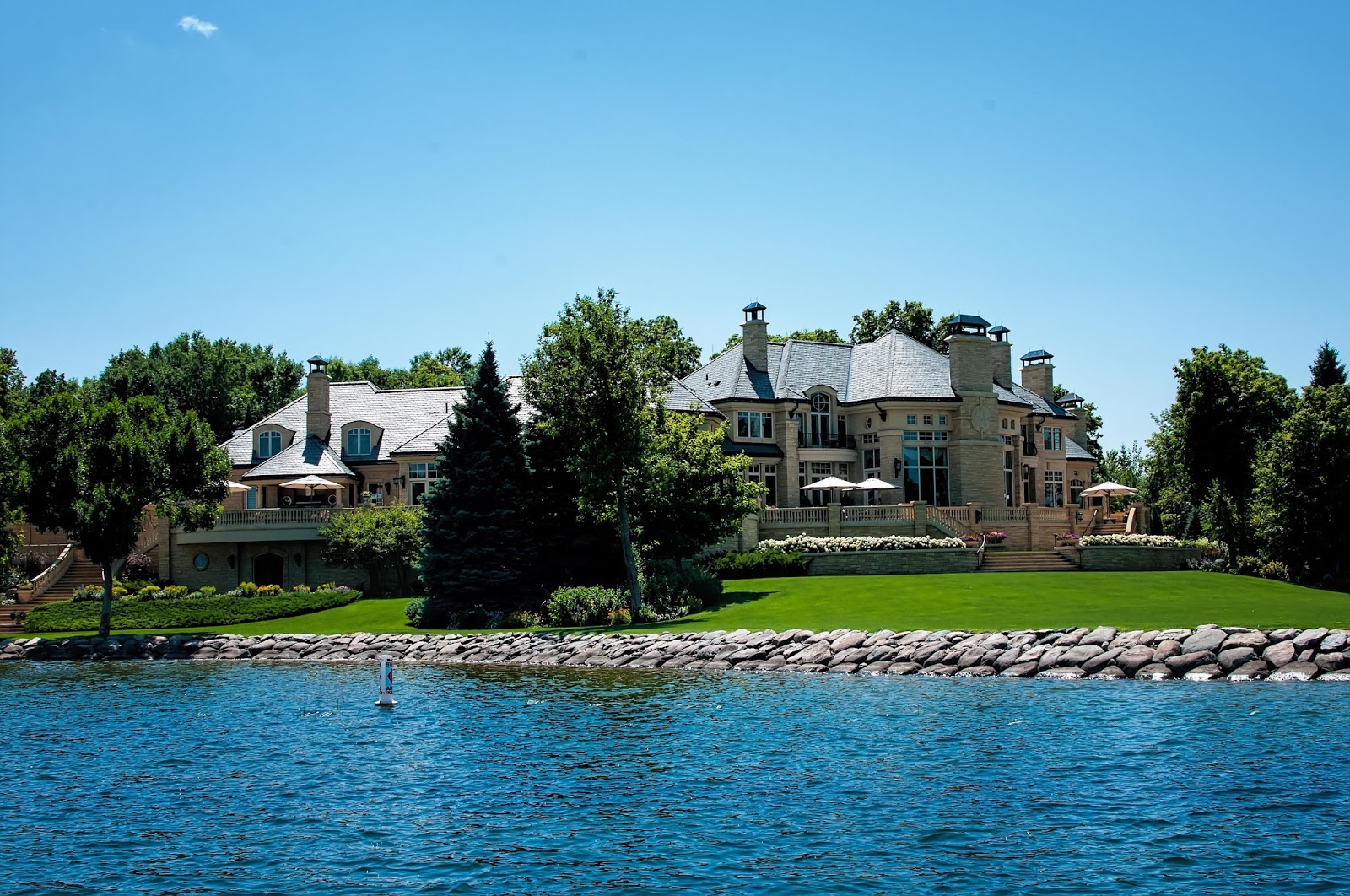 Web l&m fleet supply is a sporting good in detroit lakes. Finding Jerry and Mary Detroit Lakes, Minnesota