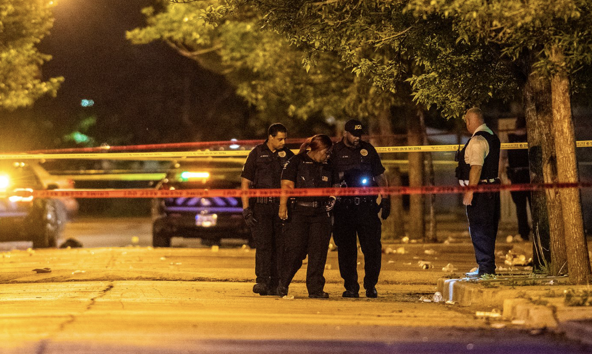 Web the shooting in hollywood, fla., was one of numerous incidents of gun violence reported across the united states over memorial day weekend. 33 shot, 5 killed so far in Memorial Day weekend gun violence The